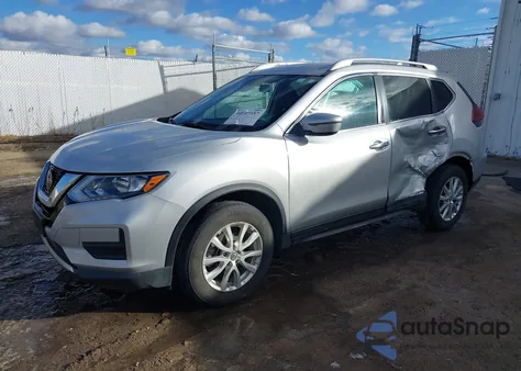2018 Nissan Rogue Sv z USA, uszkodzony, nr VIN 5N1AT2MV0JC711254